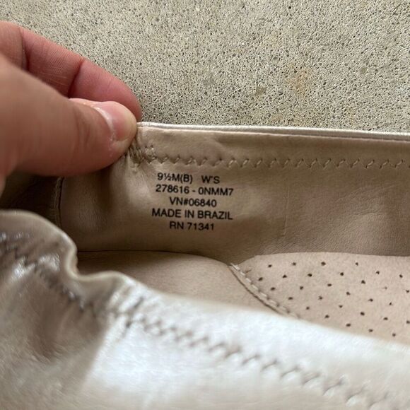 L.L. Bean Leather Metallic Flats Women’s Size 9.5 - Picture 7 of 7